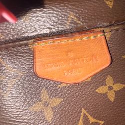 LV Bumbag Authentic