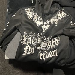 Hoodie And Sweater 