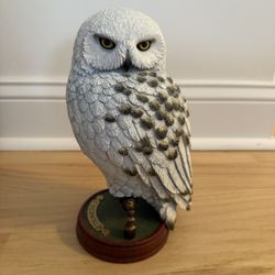 Noble Collection Original Harry Potter Hedwig Sculpture 