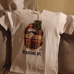 Bape. tee