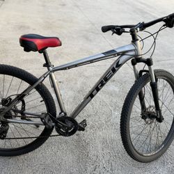 Trek Marlin 5 Bike - Silver 