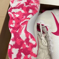 Basketball shoes Nike Size 14 Brand New Inbox