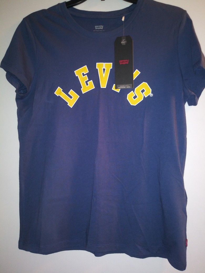 Juniors/Ladies Levi's Shirt