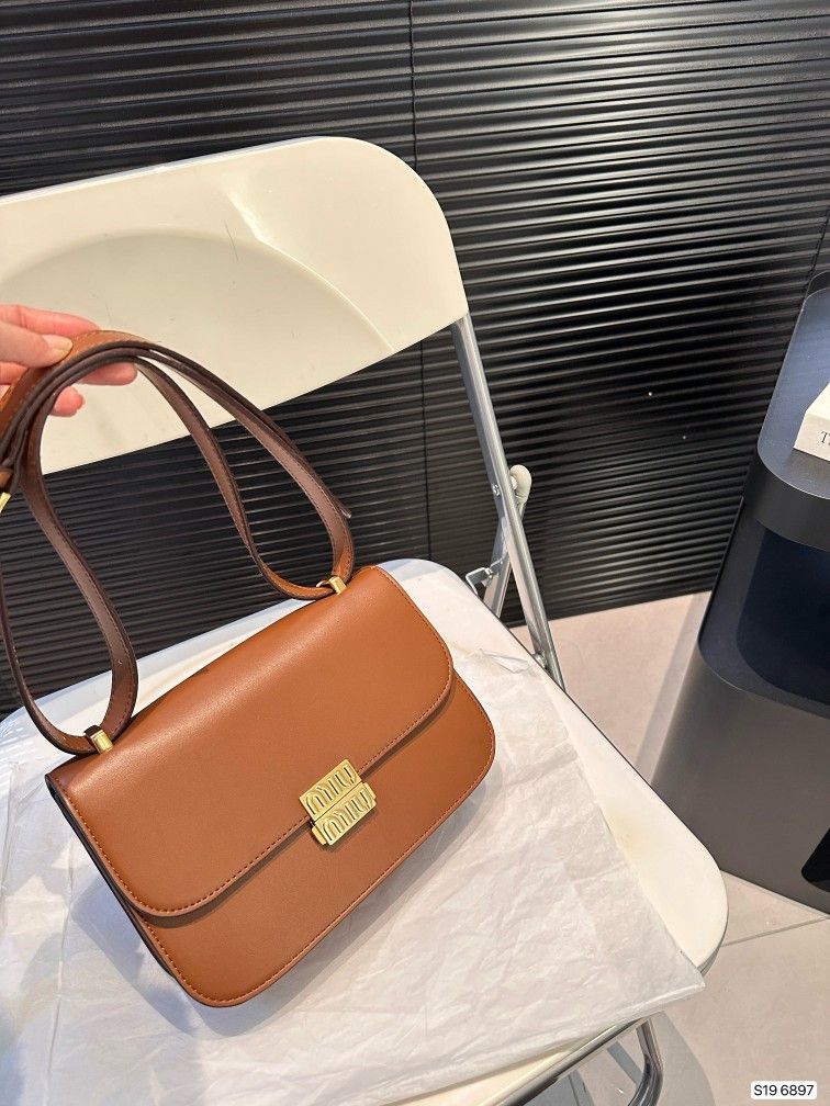 miumiu women's shoulder bag