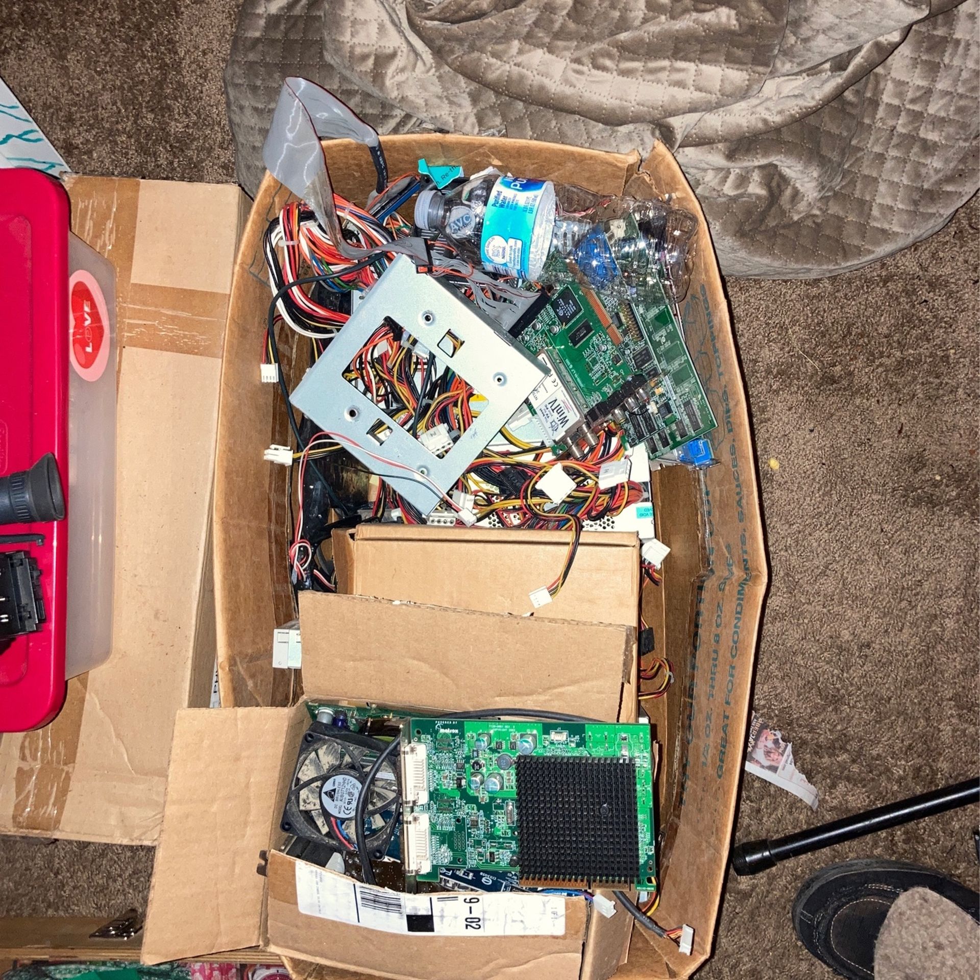 Bunch Of Computer Parts $8