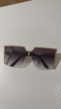 Women’s fashion sunglasses