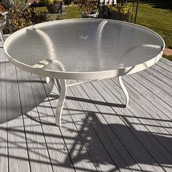 🌤️Large 54.5” Round Outdoor Glass Patio Table – White Metal Frame☀️Read Full Description Below☀️