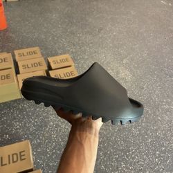 Yeezy Onyx Slides 