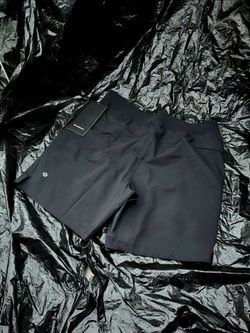 MENS Lululemon | Zeroed in Shorts - M