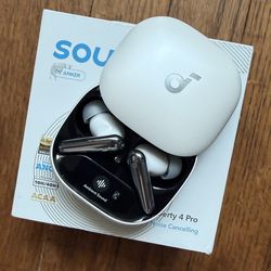 Soundcore Liberty Pro 4 Anker Noise Canceling Earbuds White Headphones
