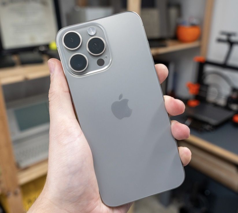 iPhone 15Pro 512GB UNLOCKED 