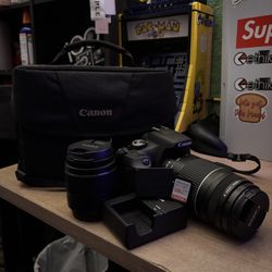 CANON REBEL T7