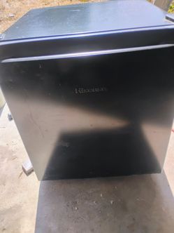 Mini fridge