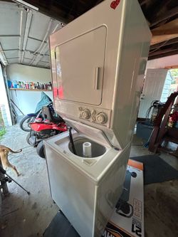 GE stackable washer dryer