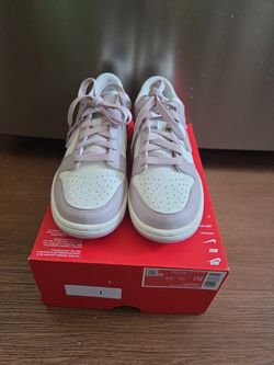Nike Low Dunks