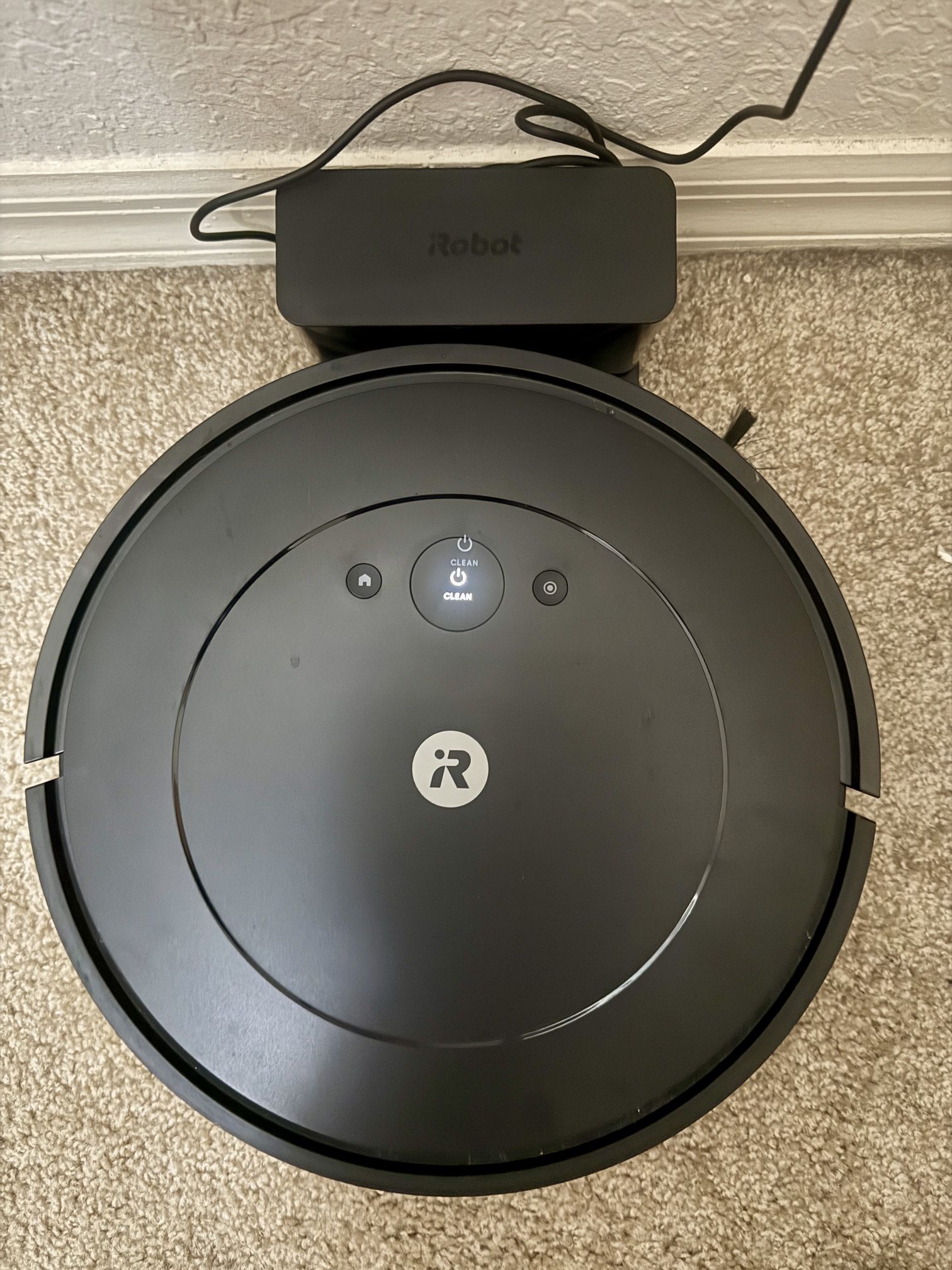 Roomba essentials amazon exclusive Q011 vacuum (used once) with 2 brand new replenishment kits