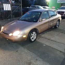 1997 Ford Taurus