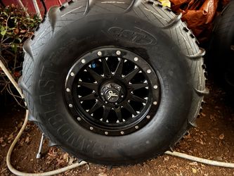 32x12-15 CST Sandblast UTV Paddles on Sim Beadlock Wheels