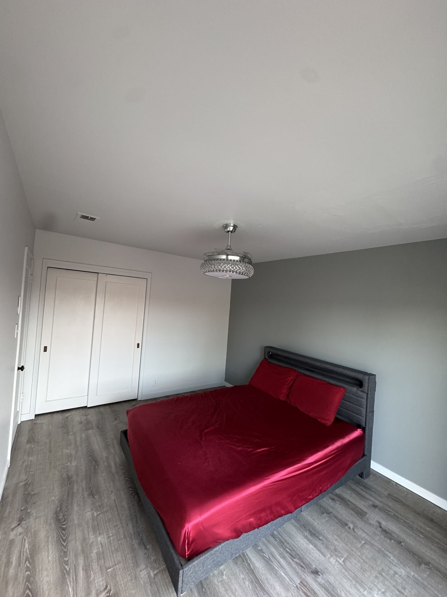 Big Room / Cuarto Grande