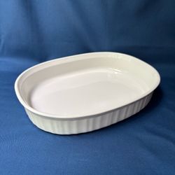 Vintage CorningWare Casserole Dish / Open Roaster