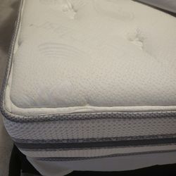 Queen Outlast Mattress