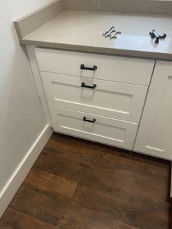 Drawer Pull Hardware