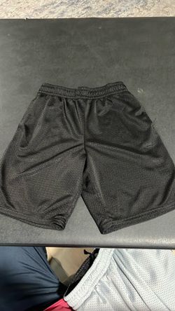 6 pairs boys shorts - Size 10/12