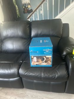 Living+ Oscillating Fan with remote