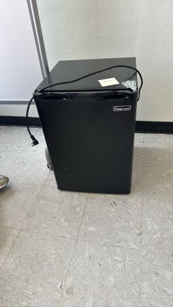 Mini fridge