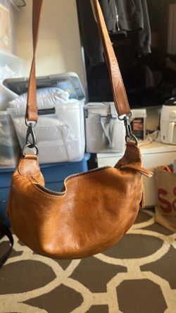 Latico Leathers Callie Sling Crossbody