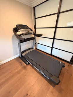 2019 NordicTrack Commercial 2450 Treadmill - Good Condition, 14 MPH - Rancho Palos Verdes, CA