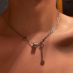 Popular all-match small waist cold style boys' necklace women's niche design high-end titanium steel hip-hop clavicle chain