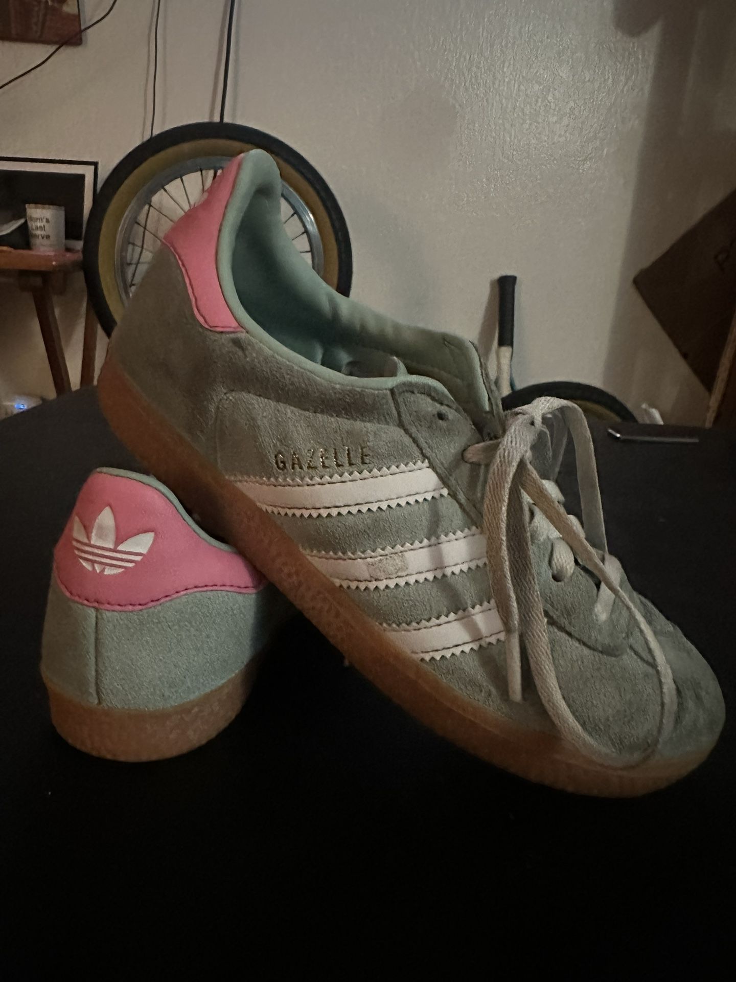 Girls Shoes Size 1.5-2