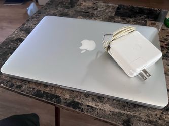 MacBook Pro A1502 (Early 2015) 8GB