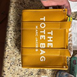 Marc Jacobs The Tote Bag Medium Size 10inch