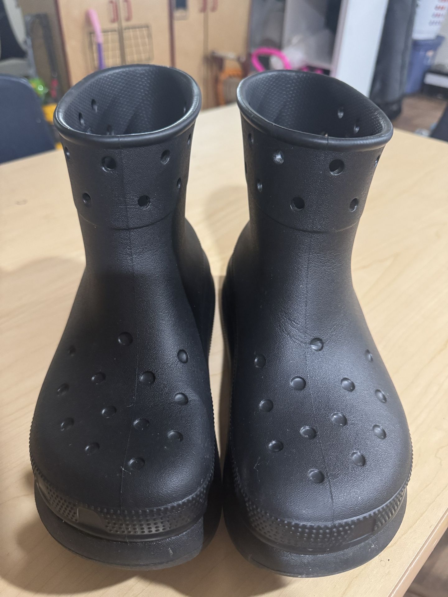 Unisex Crocs Classic Crush Boots