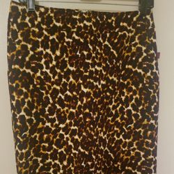 New size 2 Leopard Print pencil skirt