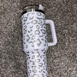 40oz Tumbler Cheetah Cup