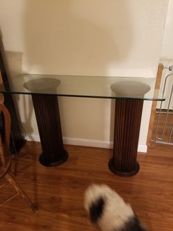 Glass Table / Need Gone / Make Offer!