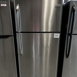 Frigidaire Top Freezer 28” Refrigerator In Stainless Steel 