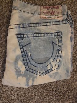True Religion Brand World Tour Acid Wash Skinny Jeans Mens Size 40
Has acfew pink and black dye color please see pictures