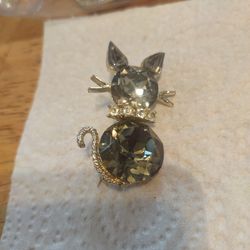  Cat Brooch Smoke Stone Pin