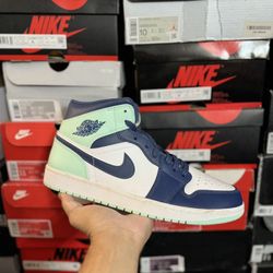 DS Jordan Mystic Navy Mint Foam size 11.5