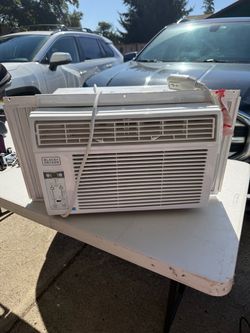 Black+Decker Window Air Conditioner
