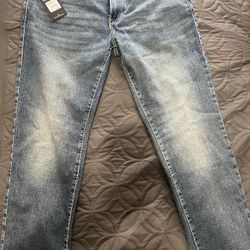 True Religion 36x32 New/Nuevos Asking $100 