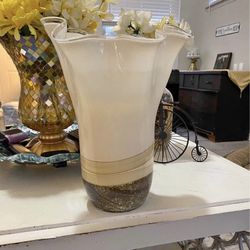 Zorza hand blown vase