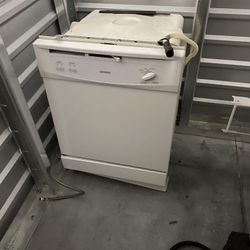GE 30th is dishwasher