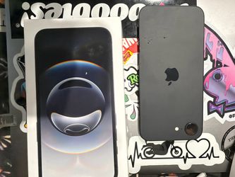 iPhone 16e
