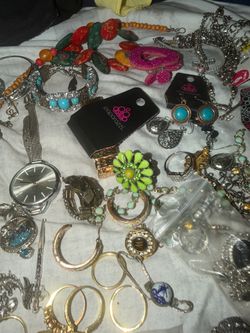 Huge jewelry bundle