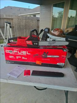 🔥$200 PRICE IS FIRM🔥 Milwaukee M18 FUEL 16 in. 18V Brushless Battery Chainsaw (Tool-Only)